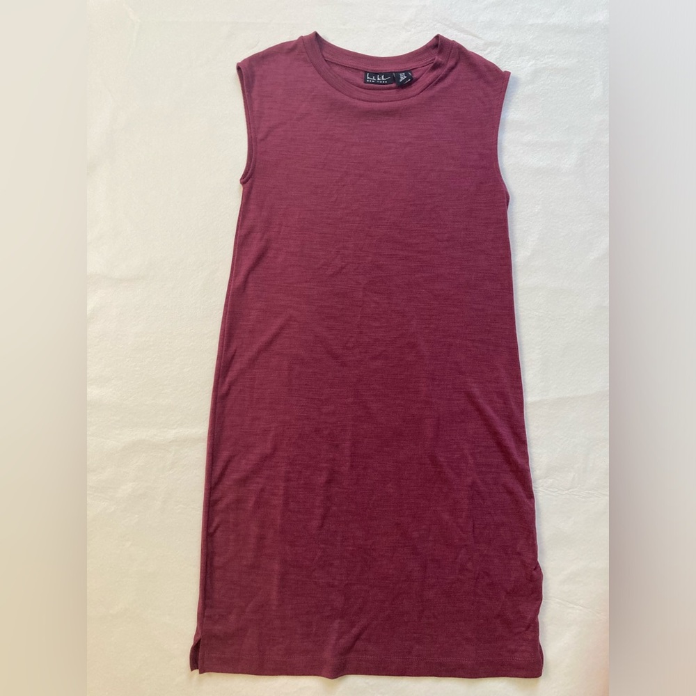 Nicole‎ Miller burgundy sleeveless pencil dress